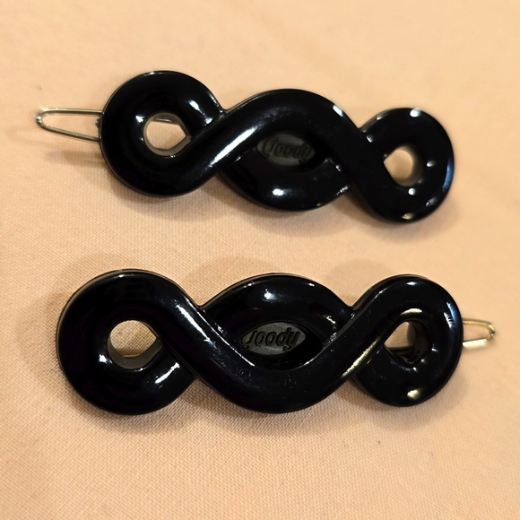 Goody Accessories - Goody Set of 2 Infinity Twist Hair Clips - NEW